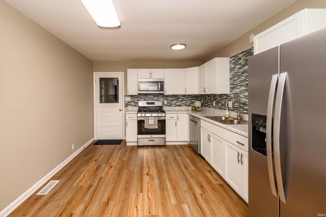 2604 E 27th Street, Muncie, IN 47302