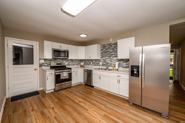 2604 E 27th Street, Muncie, IN 47302