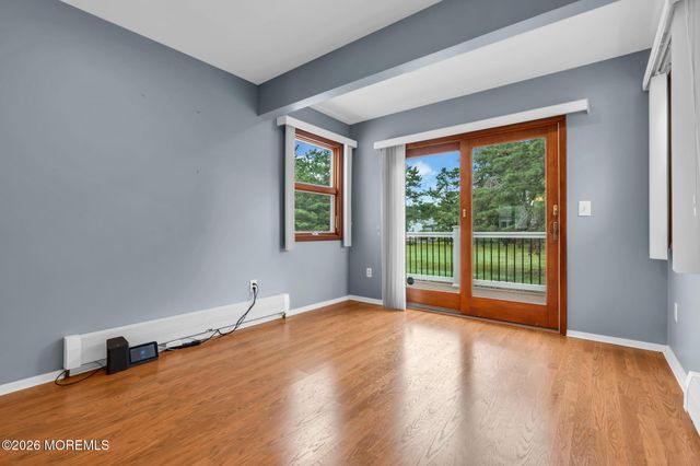 3 Randalls Drive, Toms River, NJ 08757