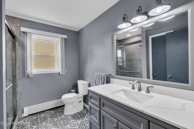 3 Randalls Drive, Toms River, NJ 08757