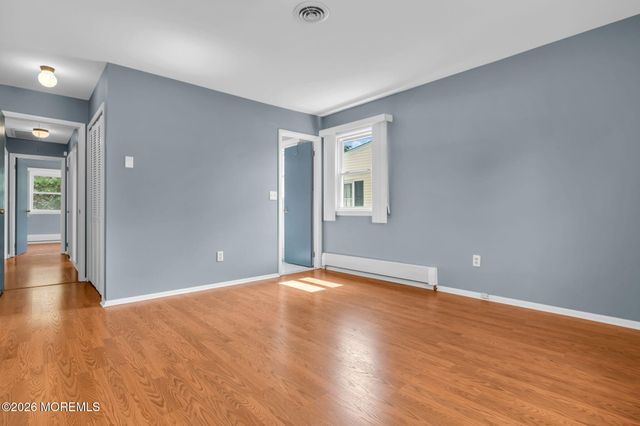 3 Randalls Drive, Toms River, NJ 08757