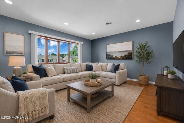 3 Randalls Drive, Toms River, NJ 08757