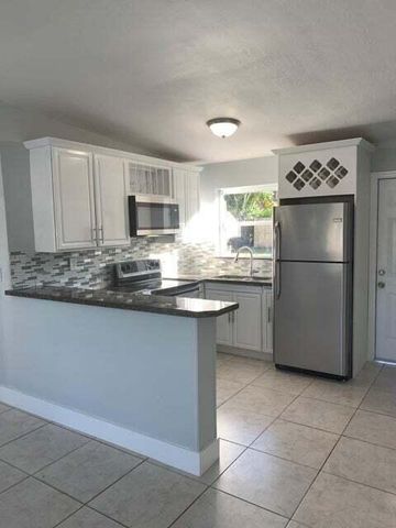 5672 Purdy Lane, West Palm Beach, FL 33415
