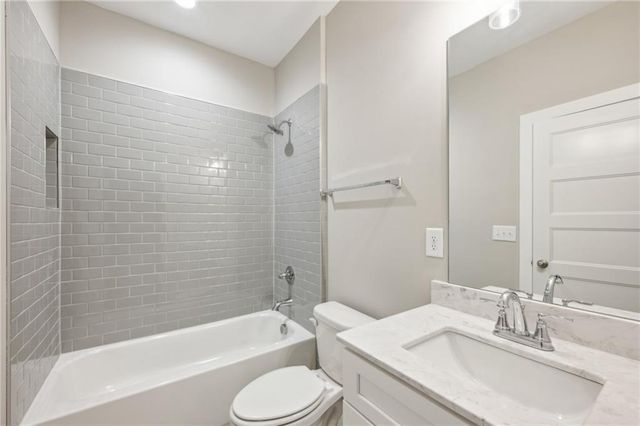 1095 Tucker Avenue 401, Atlanta, GA 30310