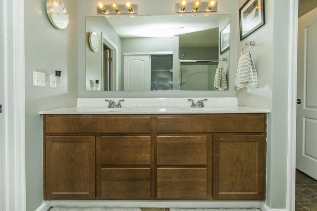 7541 Twisted Bark Drive, Canal Winchester, OH 43110