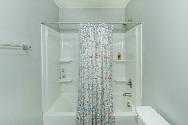 7541 Twisted Bark Drive, Canal Winchester, OH 43110