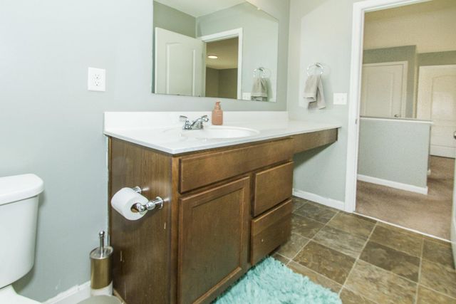 7541 Twisted Bark Drive, Canal Winchester, OH 43110