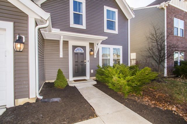 7541 Twisted Bark Drive, Canal Winchester, OH 43110