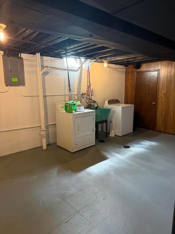13814 Gander Avenue, Warren, MI 48088