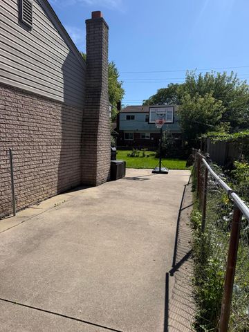 13814 Gander Avenue, Warren, MI 48088