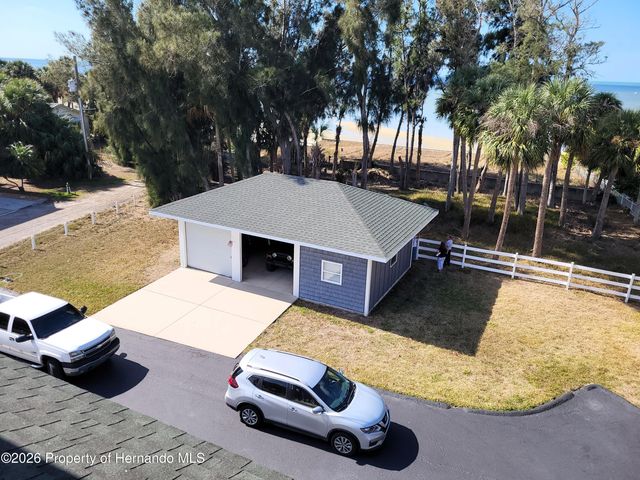 3461 Pandora Drive, Weeki Wachee, FL 34607