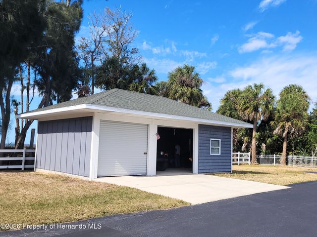 3461 Pandora Drive, Weeki Wachee, FL 34607