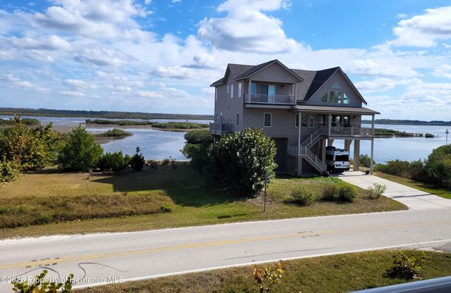 3461 Pandora Drive, Weeki Wachee, FL 34607