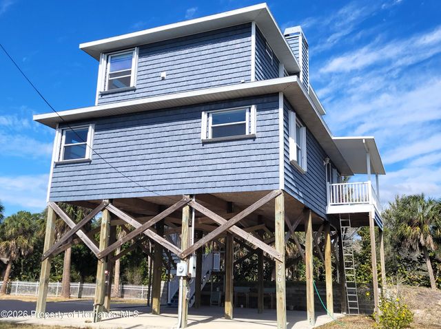 3461 Pandora Drive, Weeki Wachee, FL 34607