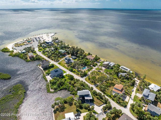 3461 Pandora Drive, Weeki Wachee, FL 34607