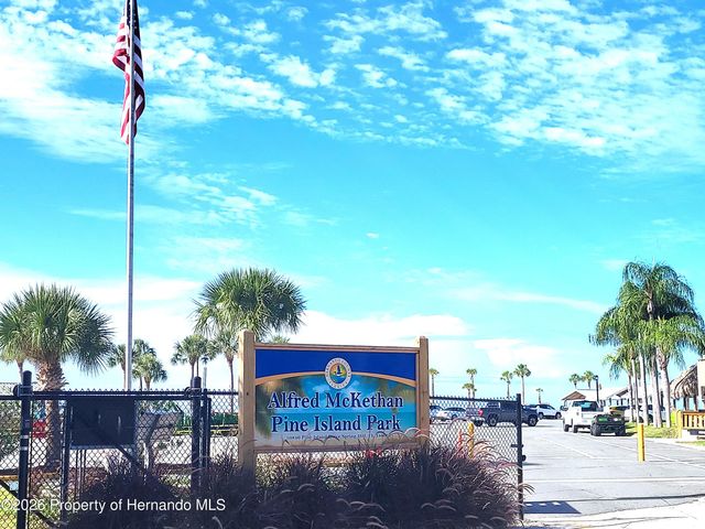 3461 Pandora Drive, Weeki Wachee, FL 34607