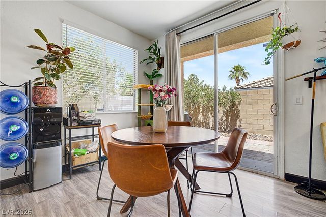 7252 Forest Village Avenue, Las Vegas, NV 89113