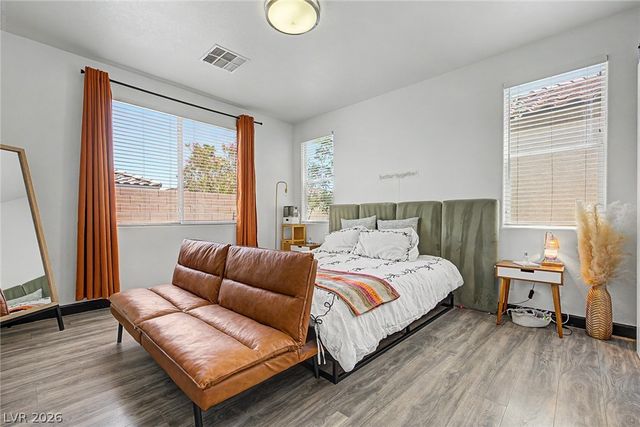 7252 Forest Village Avenue, Las Vegas, NV 89113