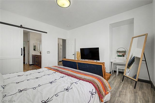 7252 Forest Village Avenue, Las Vegas, NV 89113