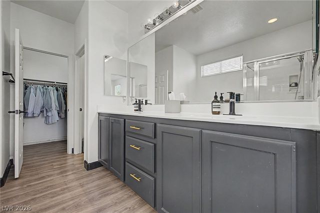 7252 Forest Village Avenue, Las Vegas, NV 89113