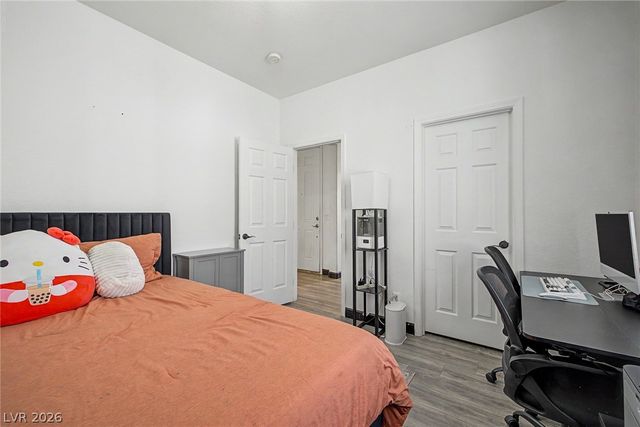 7252 Forest Village Avenue, Las Vegas, NV 89113