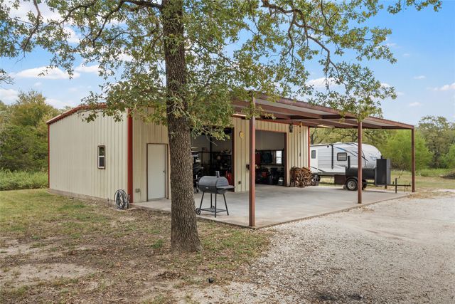 649 Raceway Road, Axtell, TX 76624