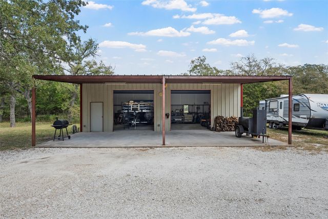 649 Raceway Road, Axtell, TX 76624