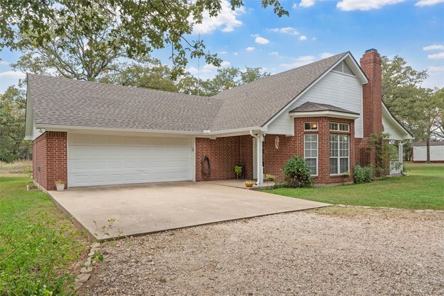 649 Raceway Road, Axtell, TX 76624