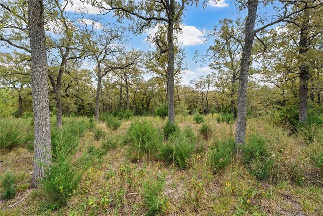 649 Raceway Road, Axtell, TX 76624