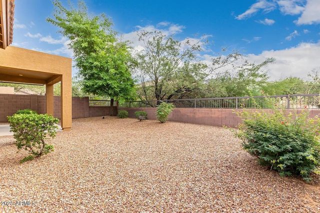 7037 E Regina Street, Mesa, AZ 85207