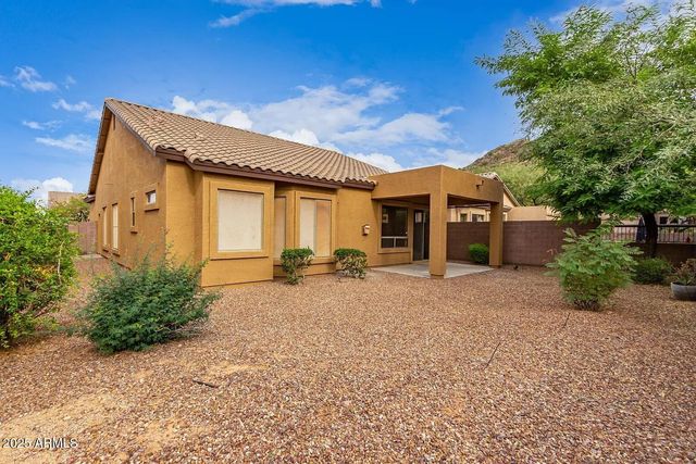 7037 E Regina Street, Mesa, AZ 85207