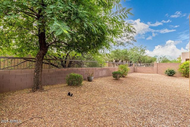 7037 E Regina Street, Mesa, AZ 85207