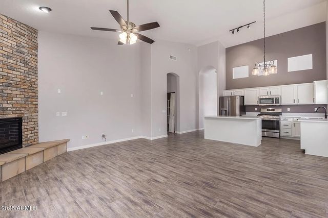 7037 E Regina Street, Mesa, AZ 85207