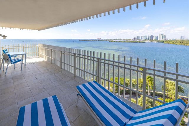1 Grove Isle Dr A1102, Miami, FL 33133