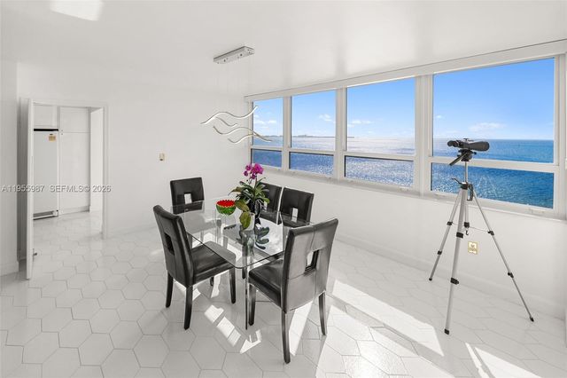 1 Grove Isle Dr A1102, Miami, FL 33133