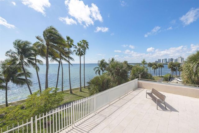 1 Grove Isle Dr A1102, Miami, FL 33133