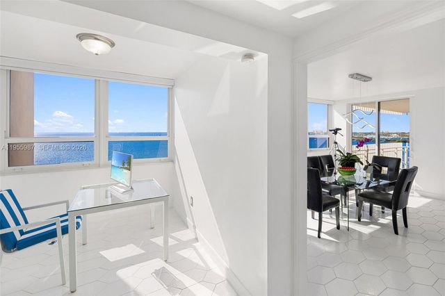 1 Grove Isle Dr A1102, Miami, FL 33133