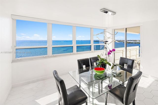 1 Grove Isle Dr A1102, Miami, FL 33133