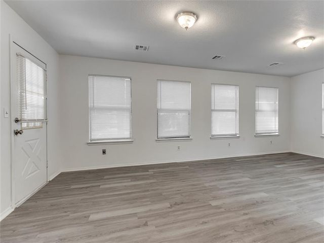 4764 SE 23rd Street, Del City, OK 73115