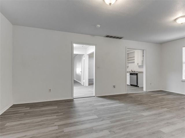 4764 SE 23rd Street, Del City, OK 73115