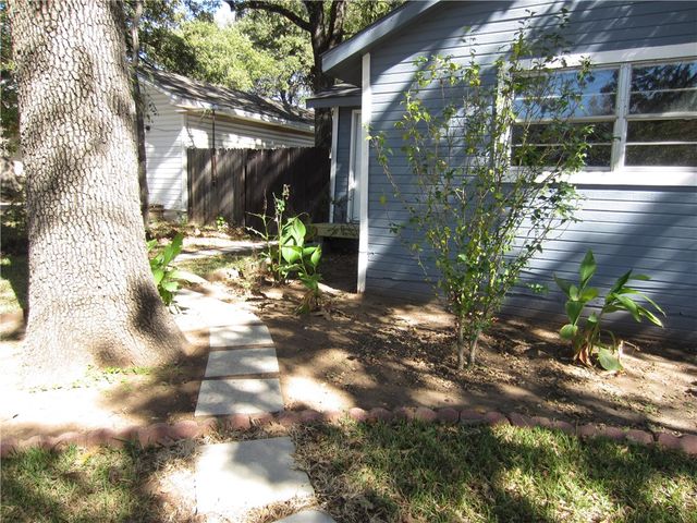 424 N Ruddell Street, Denton, TX 76209