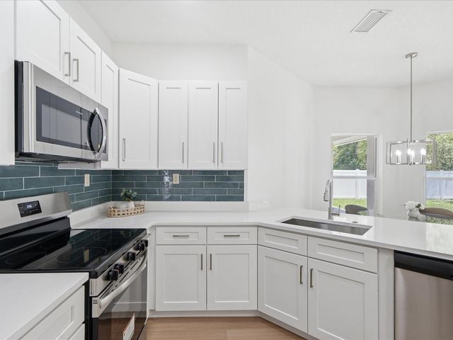 4617 DEBBIE LANE, Lutz, FL 33559