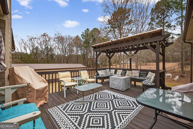 195 Surrey Chase Drive, Social Circle, GA 30025