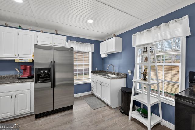 195 Surrey Chase Drive, Social Circle, GA 30025