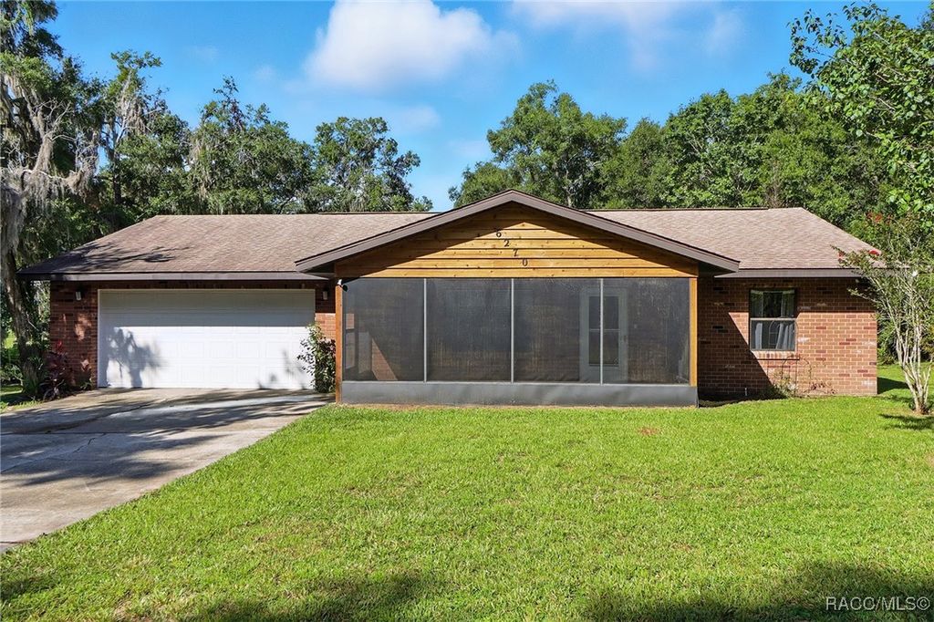 6270 S Shadowood Point, Floral City, FL 34436