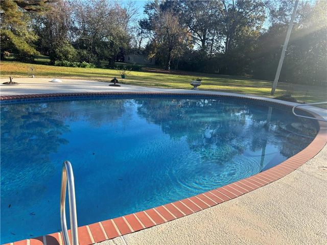 511 S WASHINGTON Street, Marksville, LA 71351