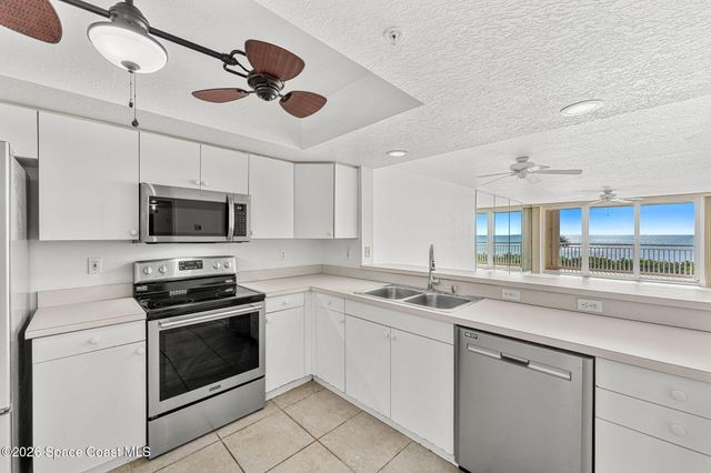 2805 N Highway A1a 203, Indialantic, FL 32903
