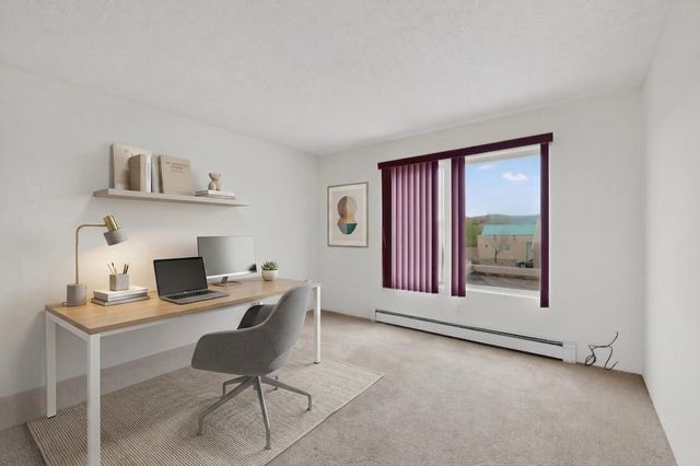 4377 Vuelta Dorado, Santa Fe, NM 87507