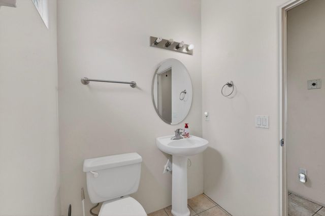 4377 Vuelta Dorado, Santa Fe, NM 87507