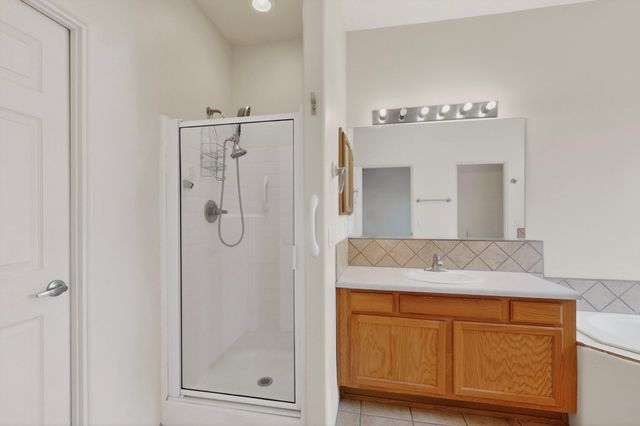 4377 Vuelta Dorado, Santa Fe, NM 87507